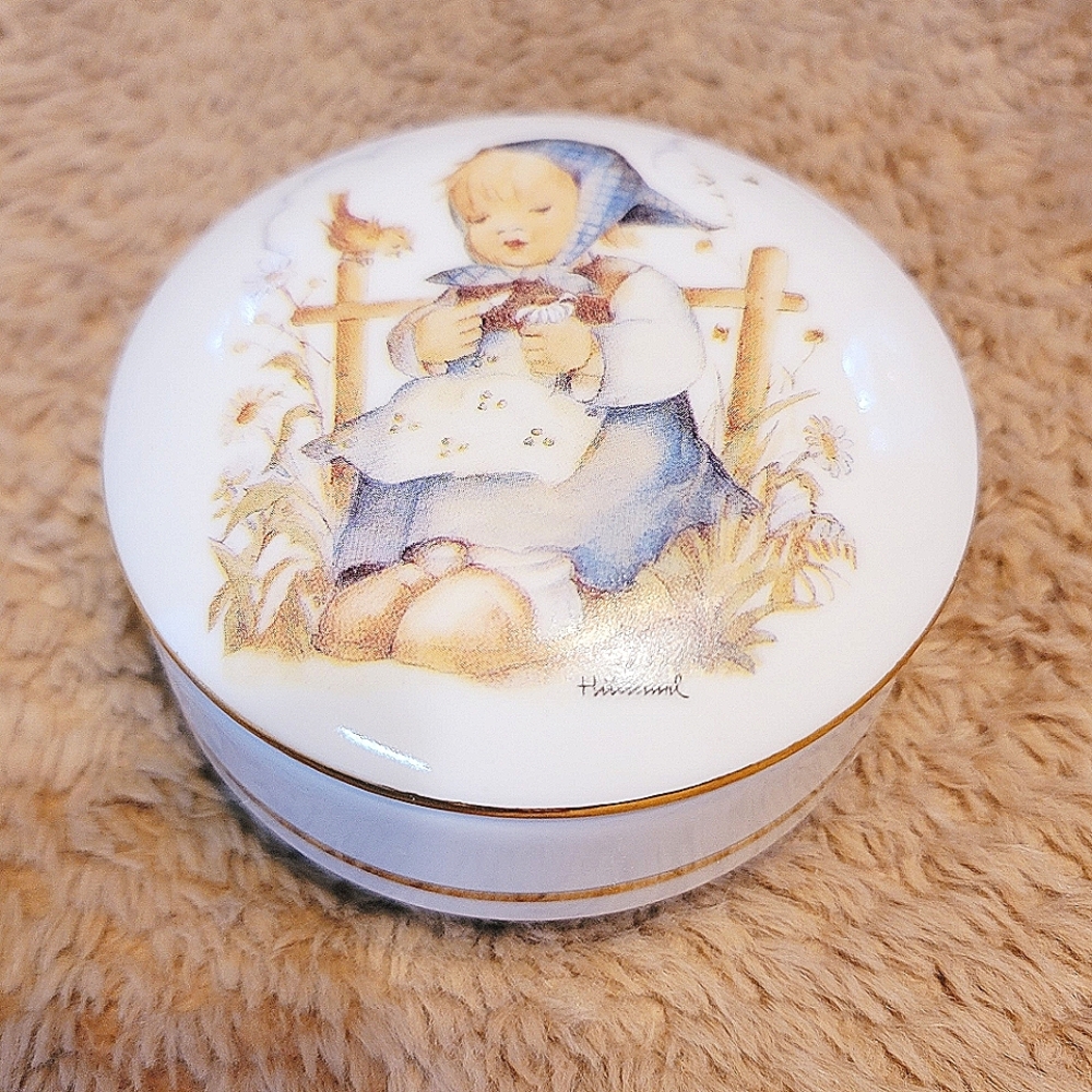 Vintage Hallmark Trinket Box